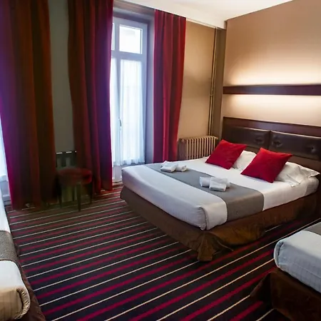 De L'univers Hotel 3*